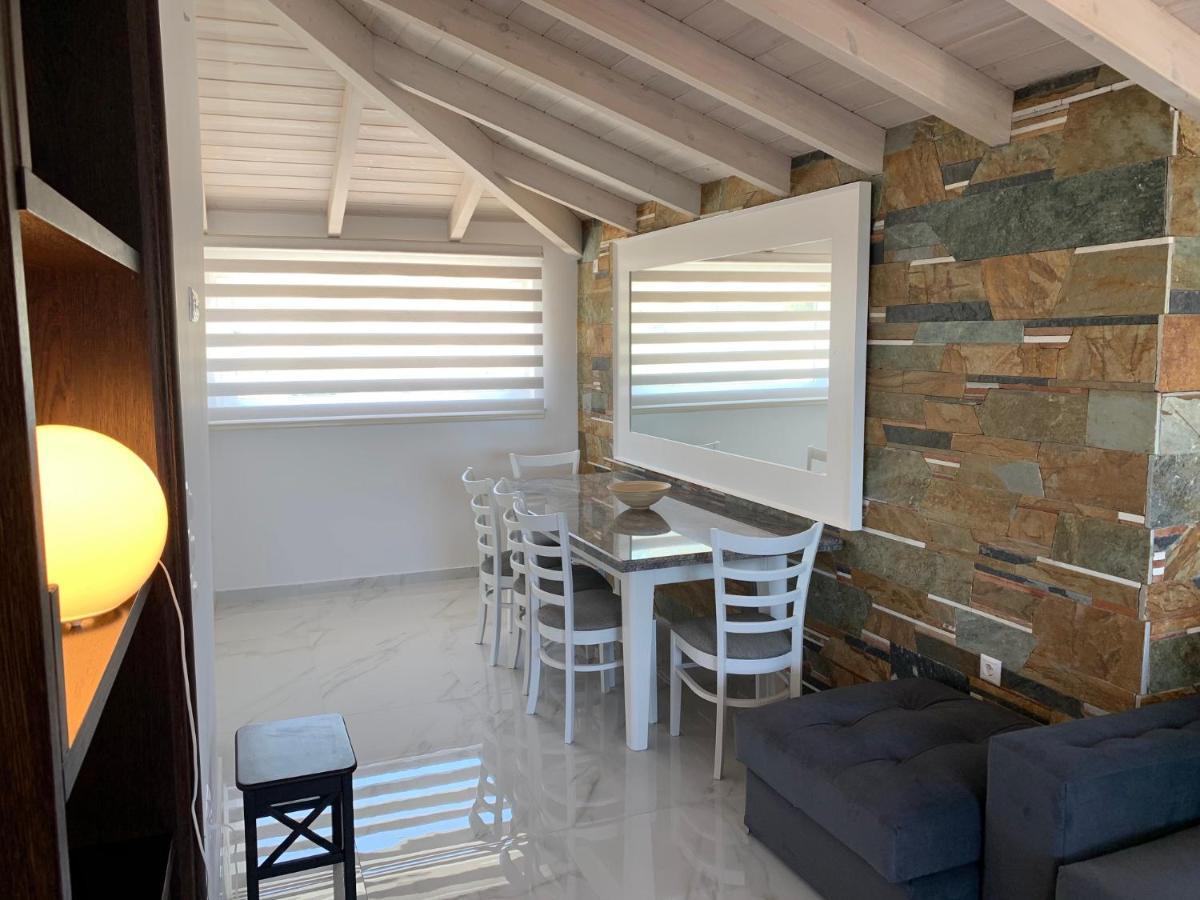 דירות קאטו אלמירי Livas Almyri Seafront Flat מראה חיצוני תמונה