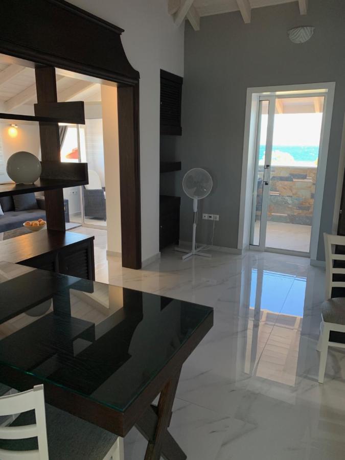 דירות קאטו אלמירי Livas Almyri Seafront Flat מראה חיצוני תמונה